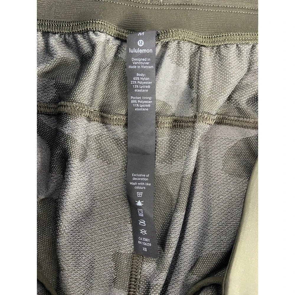 Lululemon Linerless Shorts Men's Medium Green 9